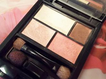 敏感肌适合什么眼影，告别眼部刺激