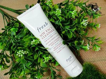 兰蔻绿色洗面奶敏感肌肤可以用吗  敏感肌肤用护肤品 兰蔻 美白祛黄 第2张