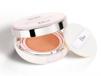 迪奥气垫过敏肌适合吗 敏感肌肤能用气垫 美白祛黄 第1张 迪奥气垫过敏肌适合吗 敏感肌肤能用气垫 美白祛黄 第1张