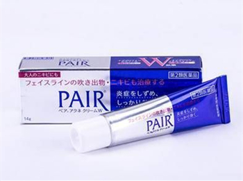 敏感肌怎么去闭口粉刺，适合哪些护肤品  敏感肌肤用护肤品 美白祛黄 第3张