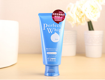 屈臣氏适合敏感肌肤的洗面奶