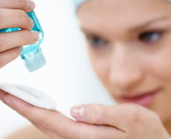 敏感肌肤能用卸妆油吗，用什么卸妆油