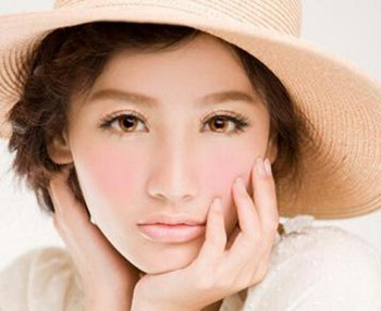 李医生适合敏感肌肤吗