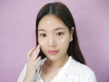 容易过敏肤质用什么护肤品比较好  敏感肌专用护肤品 美白祛黄 第3张