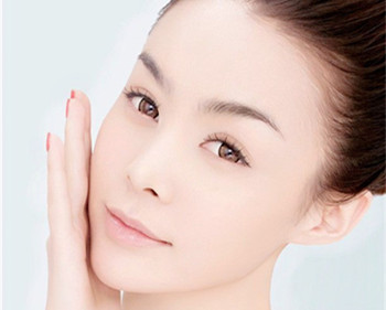 温碧泉适合敏感肌肤吗