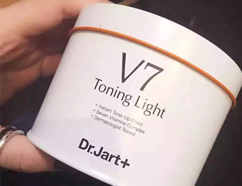 韩国v7素颜霜敏感肌肤可以用吗