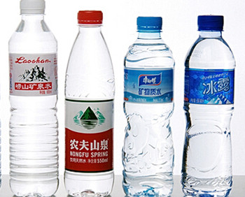 矿泉水敷脸对敏感肌肤有用吗  美白祛黄 第2张