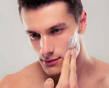 男士干性敏感肌肤怎么补水