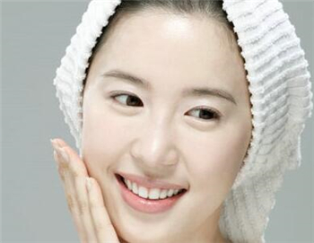 油性敏感肌肤角质层较薄，可以用白醋洗脸吗  白醋 油性 洗脸 美白祛黄 第2张