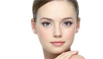 29岁30岁干性敏感肌肤用什么护肤品cpb哪个系列好