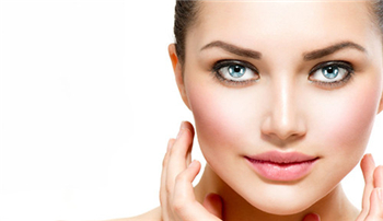 50岁敏感肌肤人群眼霜用雅漾还是理肤泉