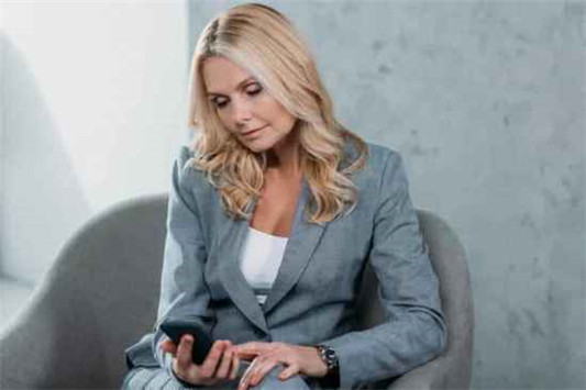 兰芝适合什么年龄，兰芝护肤品适合年龄需根据产品决定