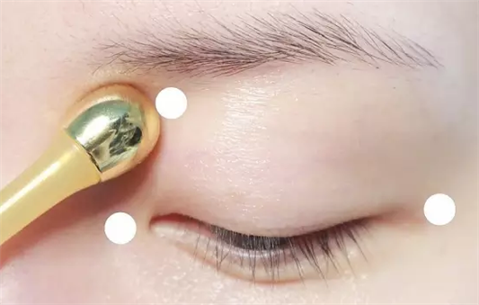 呼吸魔法眼霜怎么用,眼部肌肤更要温柔呵护 呼吸37度 眼霜 第2张 呼吸魔法眼霜怎么用,眼部肌肤更要温柔呵护 呼吸37度 眼霜 第2张