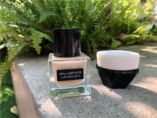 植村秀持久保湿如光随行,「无极限光泽水粉底」X「 55打亮海绵」全新上市 蜜粉 刷具 不易脱妆 美白 服贴 日本 柔嫩 保湿 持久 明亮 自然 遮瑕 ** 好气色 改善暗沉 弹力 薄透 细緻 提亮 毛孔 第3张 植村秀持久保湿如光随行,「无极限光泽水粉底」X「 55打亮海绵」全新上市 蜜粉 刷具 不易脱妆 美白 服贴 日本 柔嫩 保湿 持久 明亮 自然 遮瑕 ** 好气色 改善暗沉 弹力 薄透 细緻 提亮 毛孔 第3张