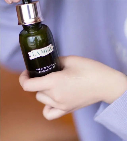 全球公认好用的5大抗老精华,堪称细纹收割机口碑爆棚 精华 第6张 全球公认好用的5大抗老精华,堪称细纹收割机口碑爆棚 精华 第6张