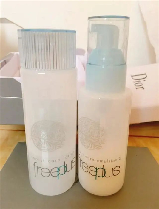 月入3000用不起SK2海蓝之谜，这4款高性价水乳效果堪比大牌  水乳 平价 第3张