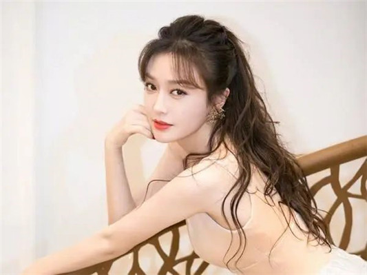 35岁女人洗脸秘诀，每天洗脸后做到这5点必嫩