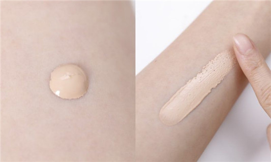 轻**必备护肤粉底，肌肤之钥钻光柔雾修护粉底液  第2张