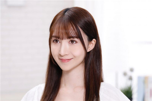 轻**必备护肤粉底，肌肤之钥钻光柔雾修护粉底液  第5张