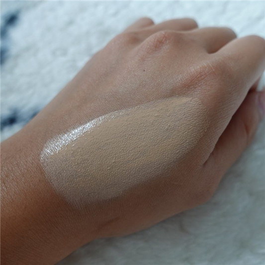 美妆达人力推，肌肤之钥钻光柔雾修护粉底液  第2张