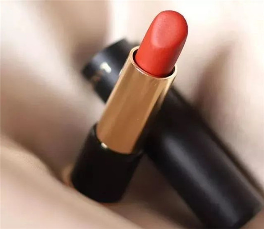 从兰蔻小黑瓶眼霜到19年**口红，盘点兰蔻不可错过的5款爆品  兰蔻 第4张