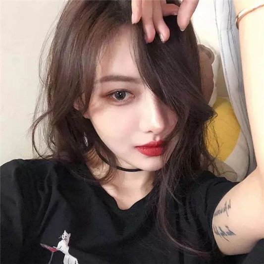 每天都「涂口红」的女人，几年后会发生什么变化看完你就懂了  口红 唇部 导致 第3张