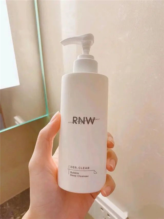 热门洗面奶测评，前两款温和好用后两款拔干挑肤质  洗面奶 测评 第2张