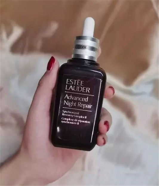 雅诗兰黛第七代小棕瓶全新上市，果然涨价了  精华 保湿 的是 第4张