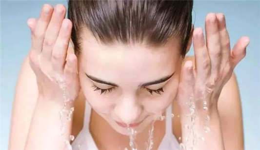 夏天最值得购买的12支洗面奶，皂基氨基酸的都有  洗面奶 皂基 氨基酸 第7张