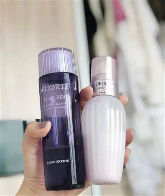 9款热门水乳大**，适合肤质和功效分析  水乳 第2张