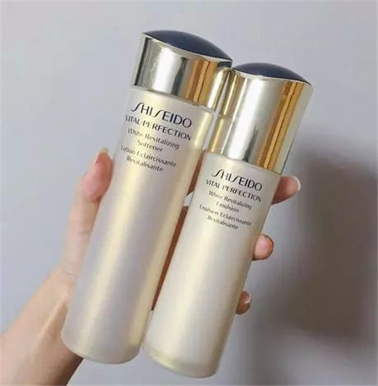 9款热门水乳大**，适合肤质和功效分析  水乳 第5张