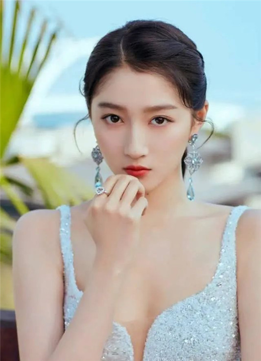 7个步骤完成日常妆，10分钟就能搞定「土妞逆袭女神」  化妆 第5张