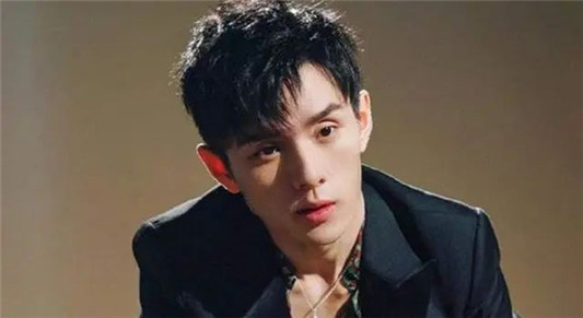 李佳琦一年要试色「上千支口红」，为什么嘴巴还那么Q弹  口红 嘴巴 第2张