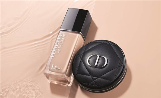 迪奥七夕情人节期间限定送礼首选，粉红乌干纱缎带包装  乳霜 眼霜 粉底液 粉饼 气垫粉饼 唇膏 护手霜 香水 淡香水 收敛毛孔 不显毛孔 不易脱妆 自然不厚重 不易掉色 陶瓷娃娃肌 水煮蛋肌 香味 妆感佳 遮盖唇色 新品 第5张