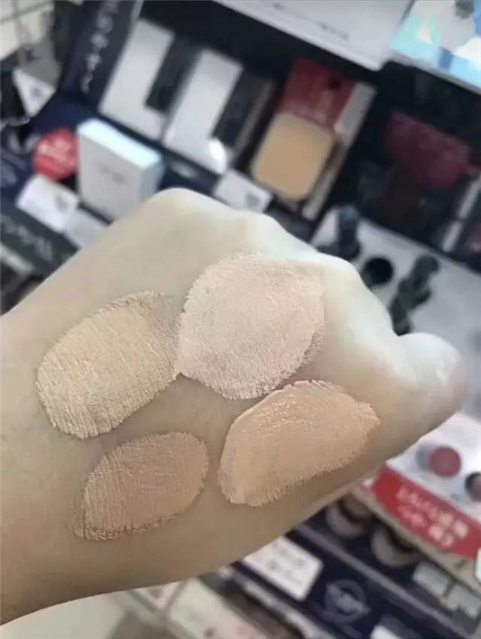 沙漠干皮的粉底液，这几款好用到炸  粉底液 第4张