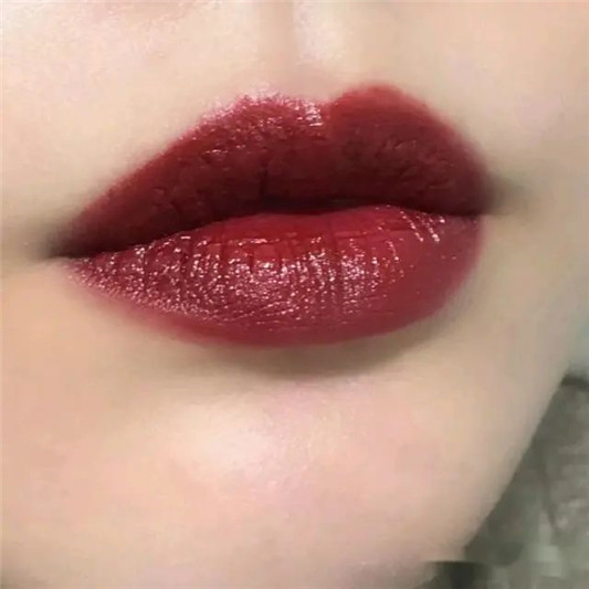 MAC最显白的色号,增添气质还显白,黄黑皮也能涂,今年就靠它了 口红 MAC 第3张 MAC最显白的色号,增添气质还显白,黄黑皮也能涂,今年就靠它了 口红 MAC 第3张