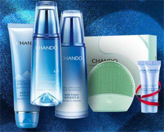 国货护肤品十大排名，物美价廉各有特点「效果完全比肩进口护肤品」  护肤品护肤品评测 第3张