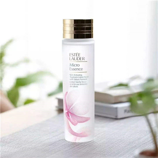 毛孔粗大怎么办，超好用补水收缩毛孔爽肤水排行榜 让肌肤精致起来