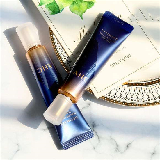 去眼袋眼霜效果哪个牌子好，去眼袋眼霜效果排行榜10强  眼袋 第7张