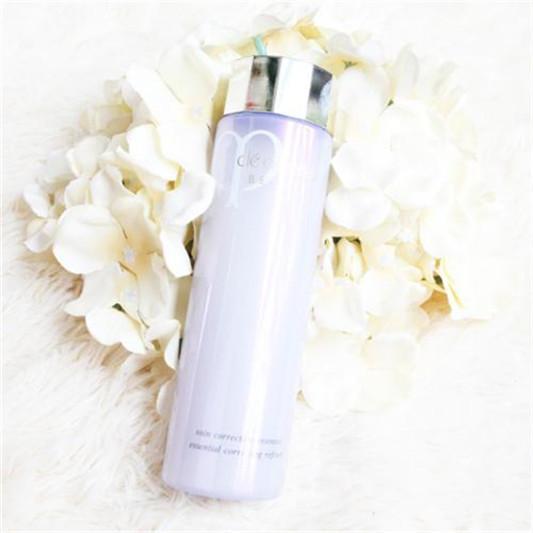 毛孔粗大如何改善，，收缩毛孔紧致肌肤护肤品排行榜  收缩毛孔护肤品 第5张