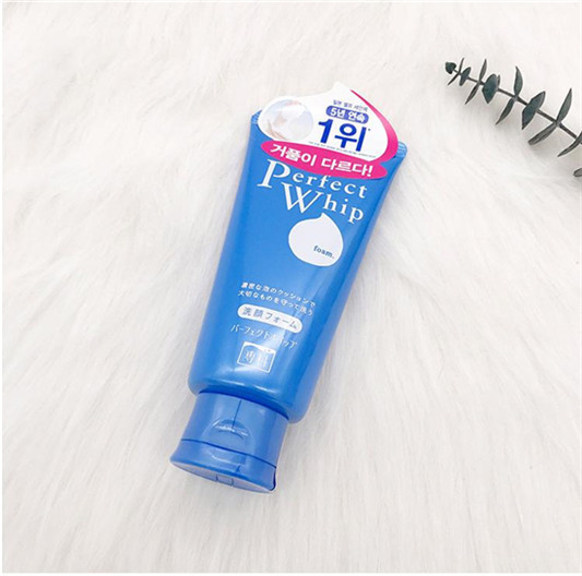 明星火了就能赚钱，盘点林允推荐过的面膜和护肤品  美白补水面膜 第2张