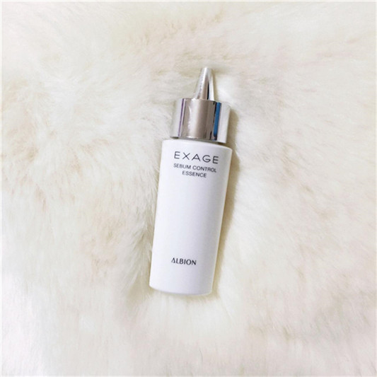 毛孔粗大有黑头怎么办，超好用收缩毛孔紧致护肤品排行榜10强  毛孔堵塞毛孔粗大 第3张