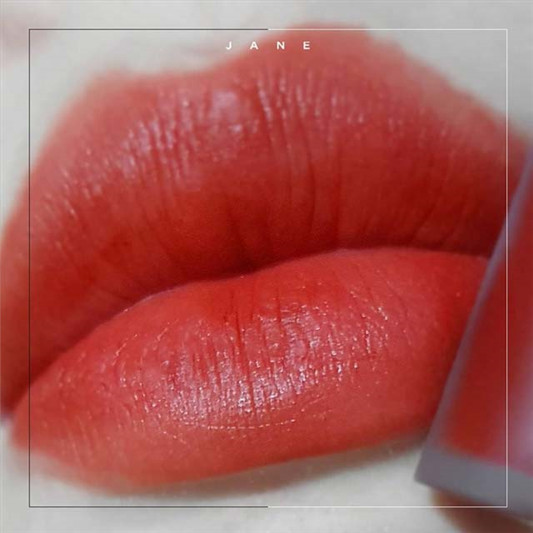 Romand唇釉#05 witty色号试色分享