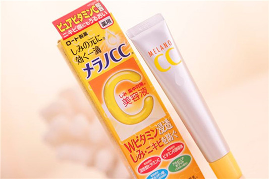 美白淡斑精华液排行榜10强，好肤色全靠精华养出来  精华液护肤 第7张