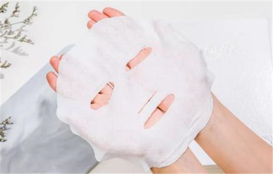 欧莱雅复颜玻尿酸水光充盈怎么用，欧莱雅适合什么人群  玻尿酸 欧莱雅 面膜 第2张