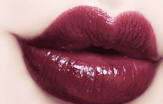欧莱雅唇膏907是什么颜色，秋冬的酒红浆果色