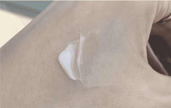 欧莱雅玻尿酸眼霜的作用是什么，和岁月痕迹say byebye  欧莱雅 眼霜 第6张