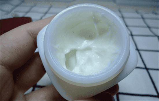 欧莱雅复颜抗皱眼霜的作用是什么，破译眼周问题  欧莱雅 眼霜 第3张