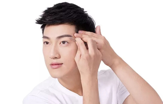 欧莱雅男士水凝露怎么用，按照步骤来使用哟  欧莱雅 男士护肤 第7张