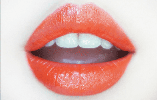 欧莱雅口红c411是什么颜色，显白大橙子  试色 欧莱雅 口红 第4张